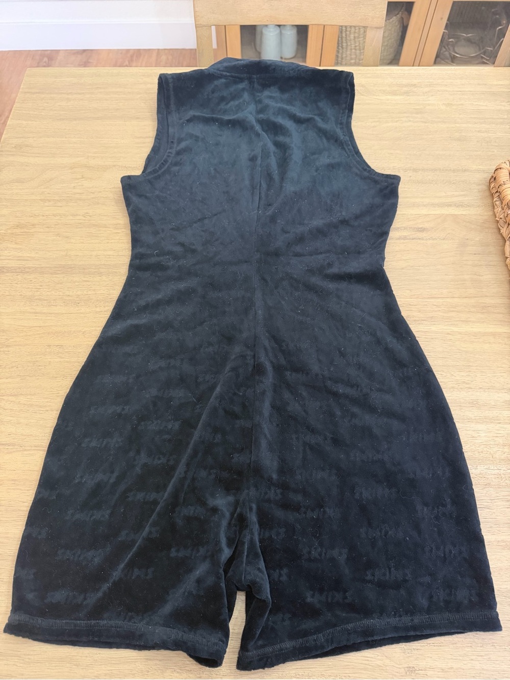SKIMS Black velour onesie - Picture 2 of 3